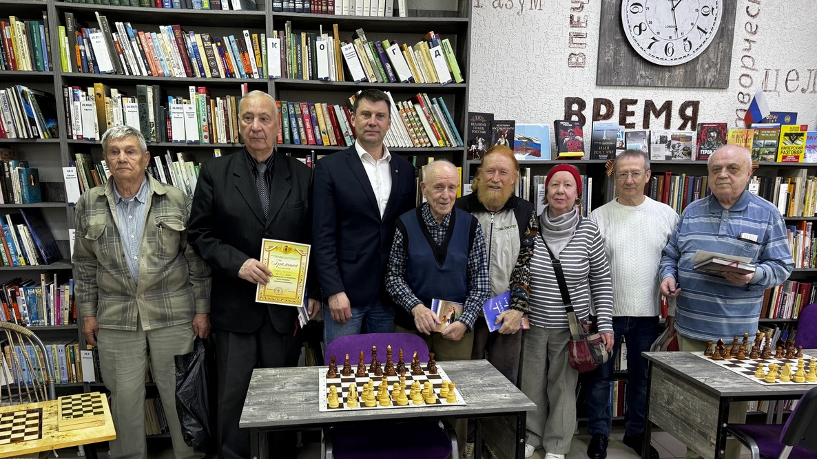 В Центральной городской библиотеке имени С. А. Есенина прошел блицтурнир по шахматам 
