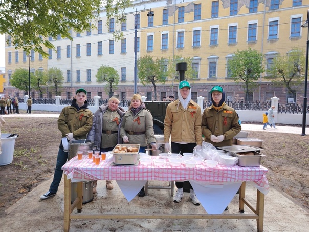 МУП «Детское питание» угощает рязанцев на площадке народных гуляний «Парк Победы»