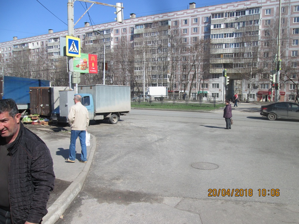 В Октябрьском районе продолжаются рейды по выявлению несанкционированной торговли