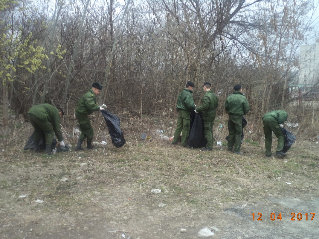 В рамках весеннего месячника проводятся работы по благоустройству территорий 12.04.2017