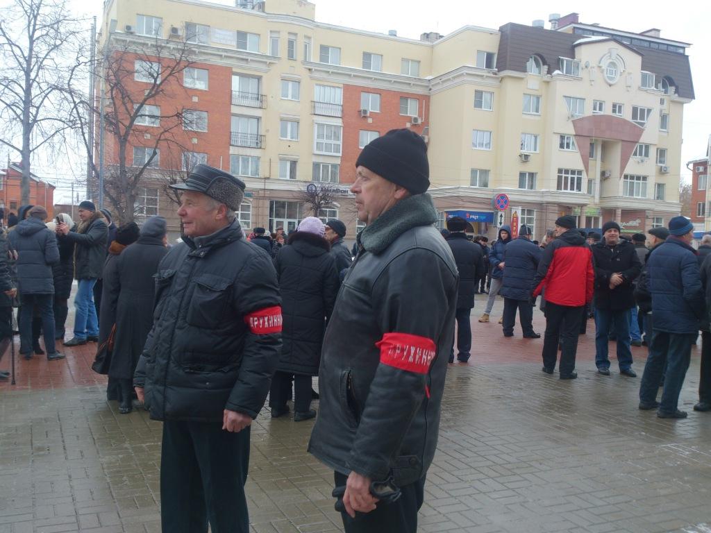 Народные дружинники дежурили на площади генерала армии В.Ф. Маргелова