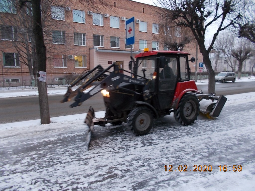 Зимняя уборка в Советском районе