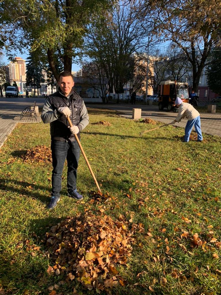 работники  МКУ «Управление по делам территории города Рязани» приняли  участие в общегородских субботниках