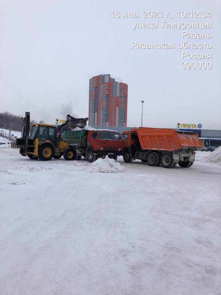 Состоялся мониториг торговых центров и магазинов по наведению порядка на прилегающих территориях