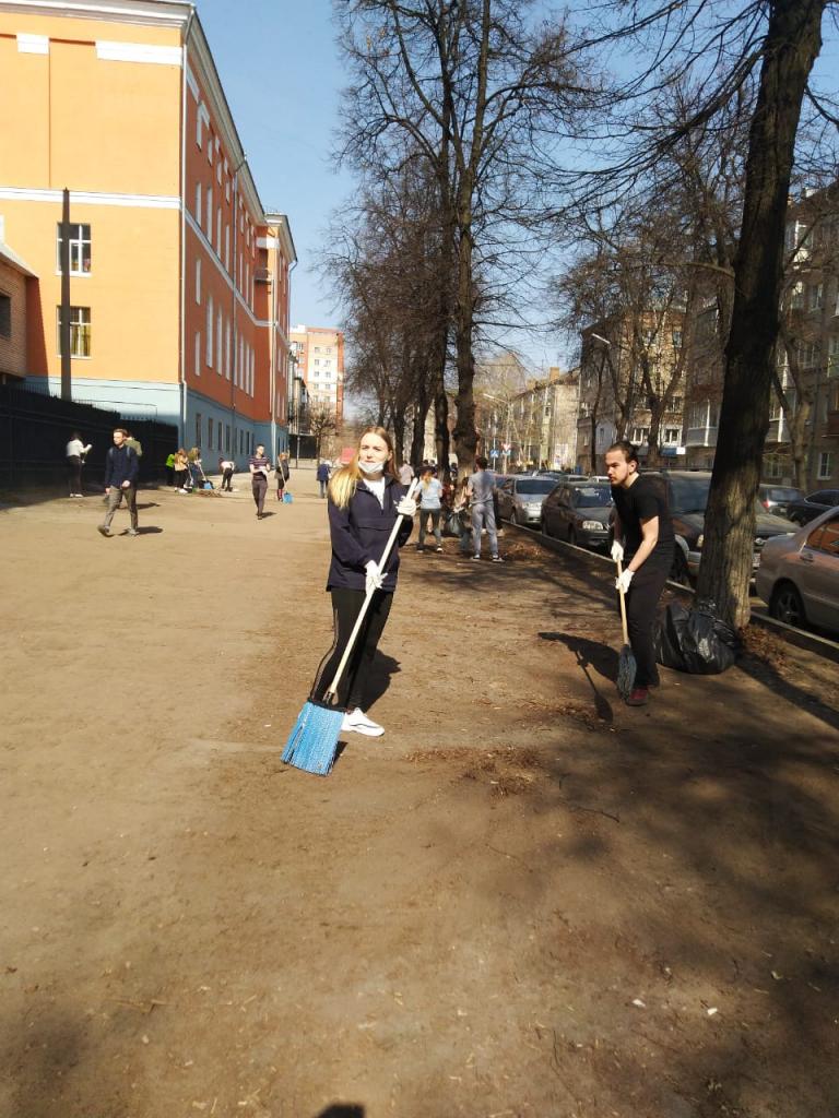 Об уборке территории Октябрьского района