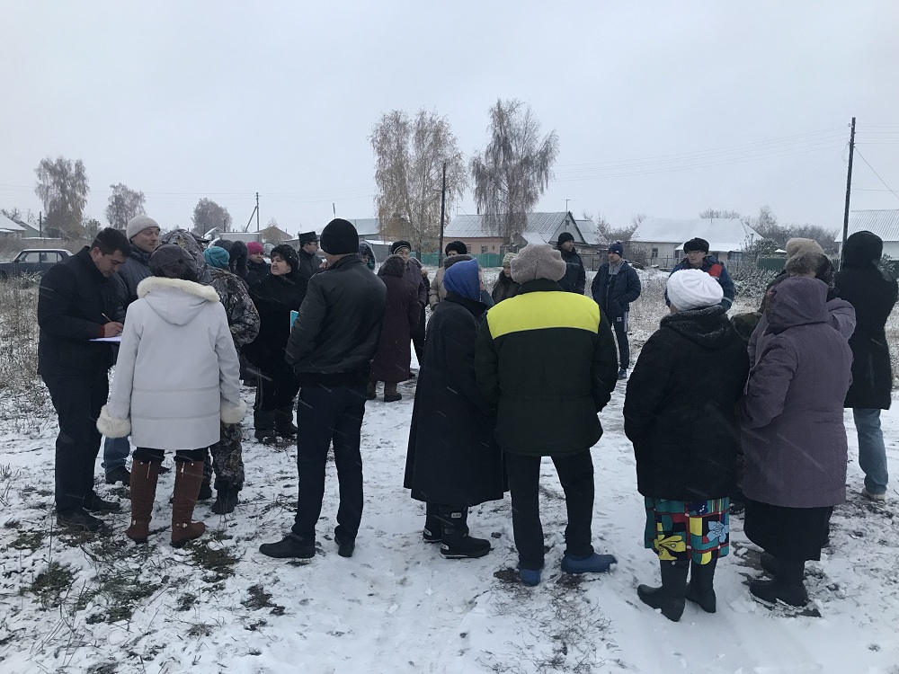 Префектура Октябрьского района провела сход жителей поселков Качево и Мордасово