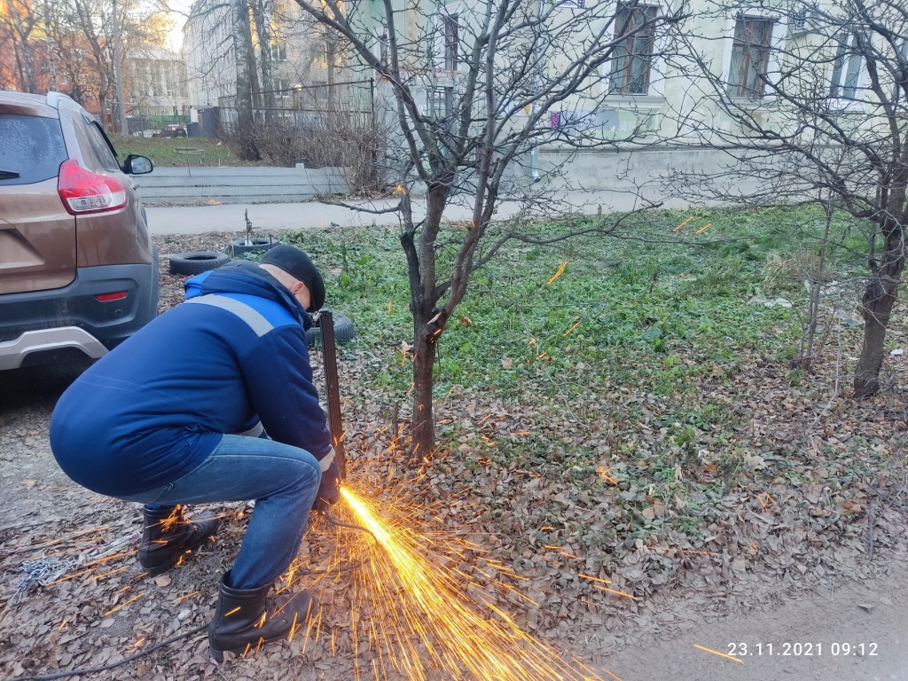 Продолжаются работы по демонтажу брошенных вещей на территории г. Рязани 23.11.2021