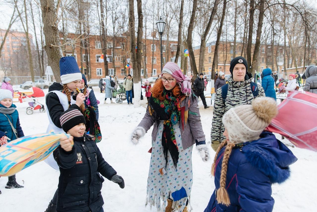 В Железнодорожном районе  прошли народные гуляния «Масленица!»