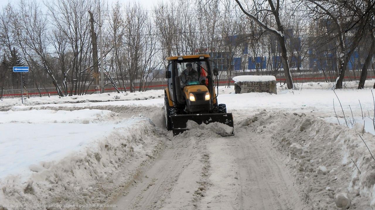 Уборка снега во дворах и на городских территориях: продолжаются контрольные мероприятия