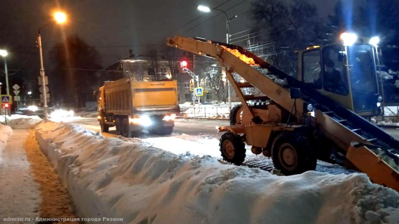 За ночь из города вывезено более 4000 кубометров снега