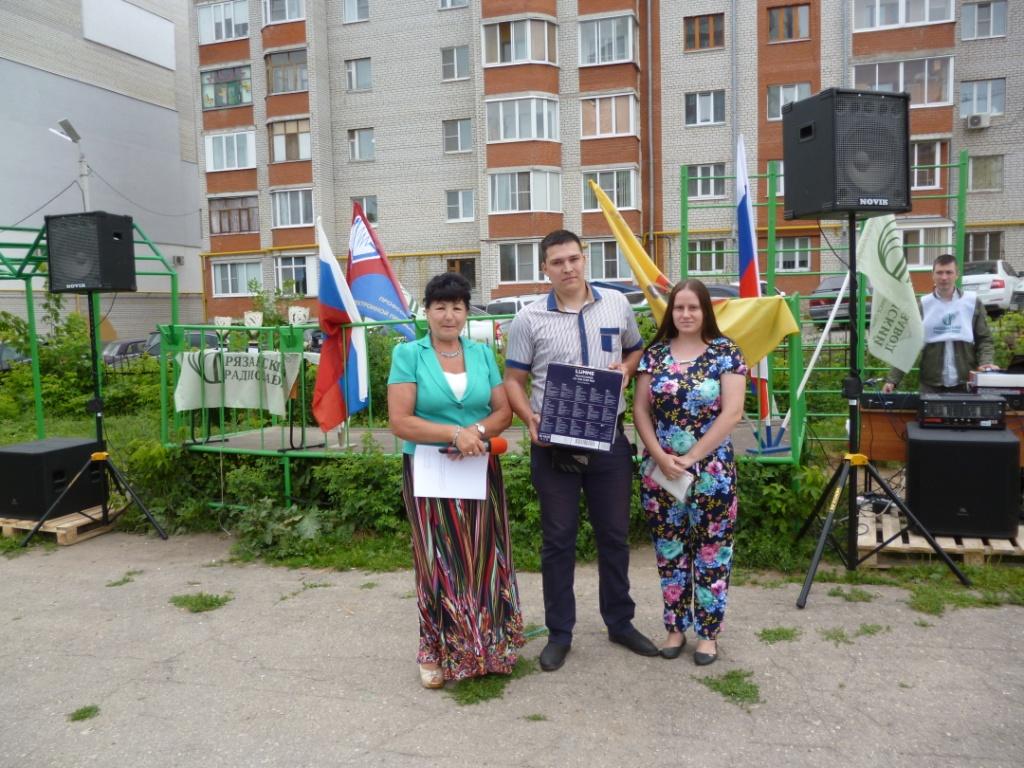 В Советском районе поздравили семьи с Днем любви, семьи и верности