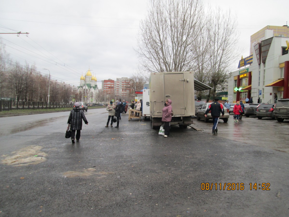 В Октябрьском районе продолжаются рейды с целью недопущения несанкционированной торговли