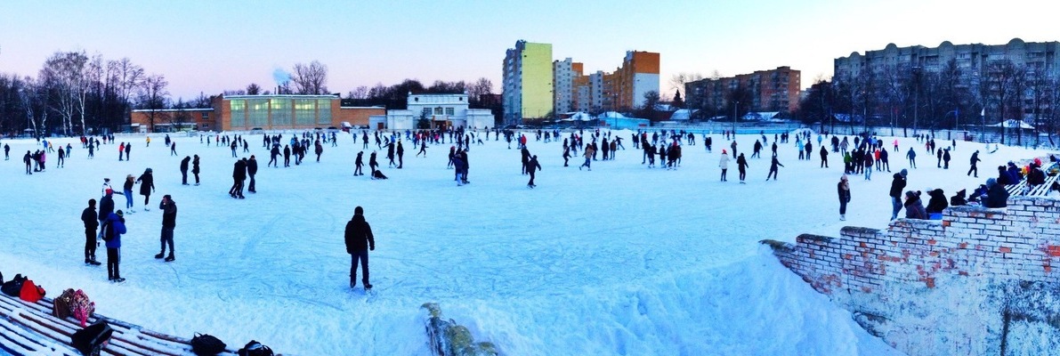 В Железнодорожном районе открылся главный каток города!