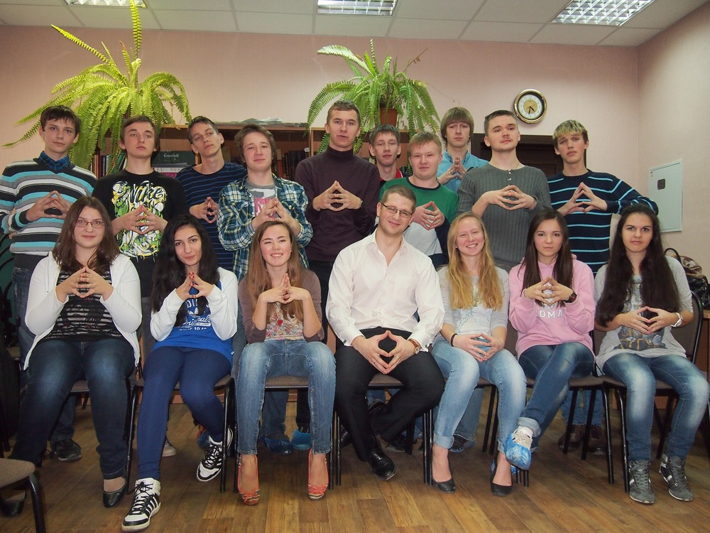 Представители Штаба молодежного актива провели мастер-классы для подростков, обучающихся в информационно-образовательном центре «Содружество»